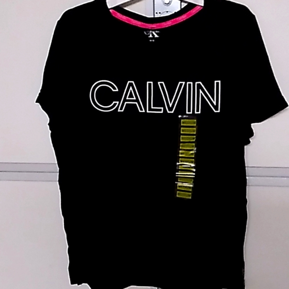 Calvin medium black with white letters ladies tee NWOT